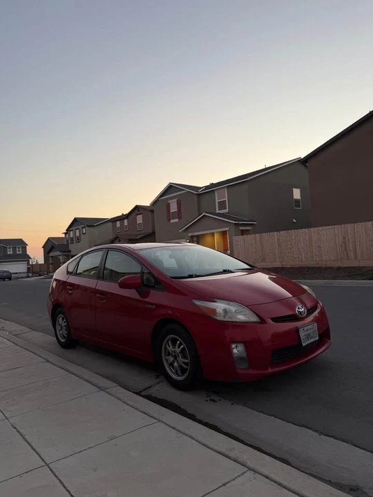 2010 Toyota Prius 3rd Gen - Image 7 of 8