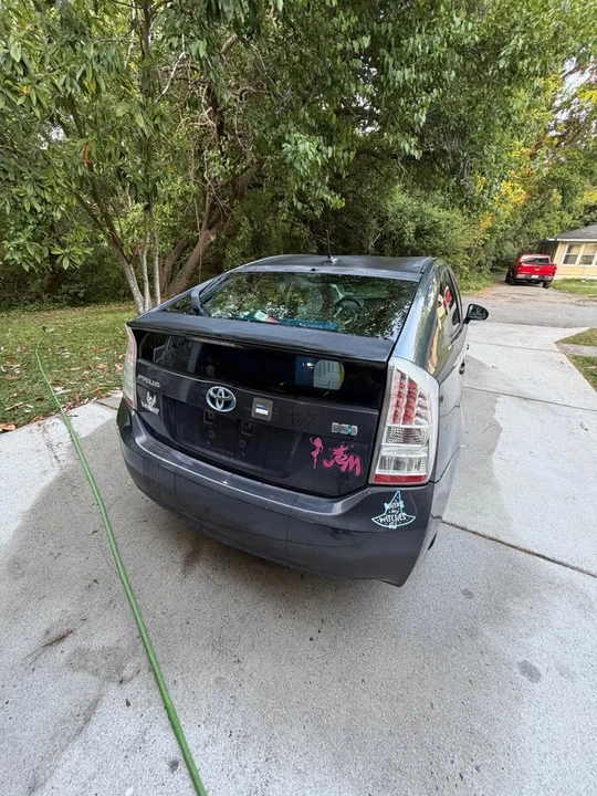 2010 Toyota Prius 3rd Gen - Image 10 of 10