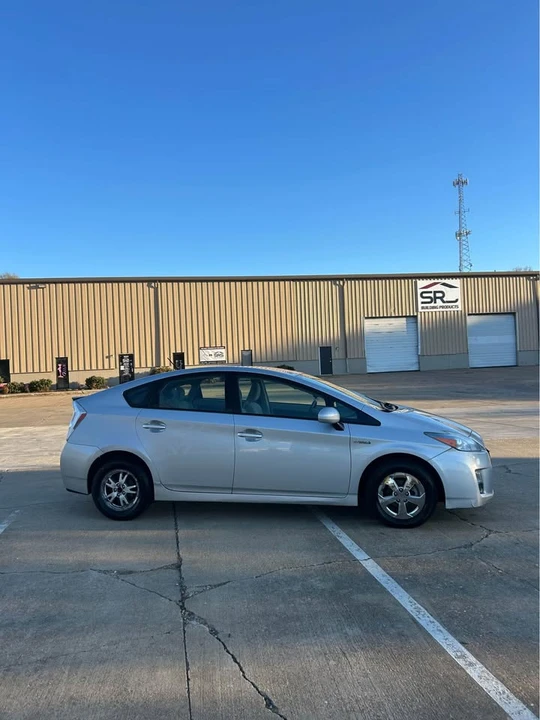 2010 Toyota Prius 3rd Gen - Image 5 of 19