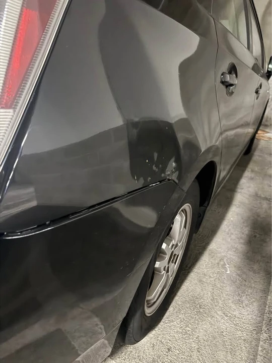 2010 Toyota Prius 3rd Gen - Image 7 of 13