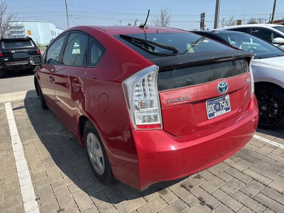 2010 Toyota Prius 3rd Gen - Image 3 of 9