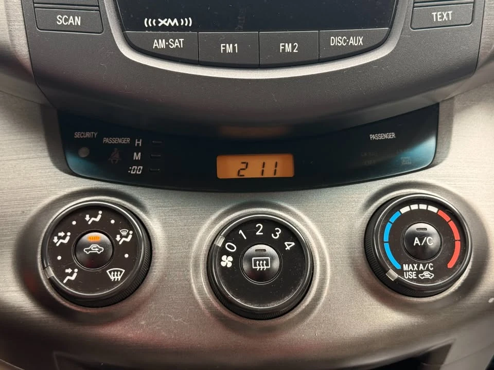 2010 Toyota RAV4 3rd Gen - Image 17 of 20