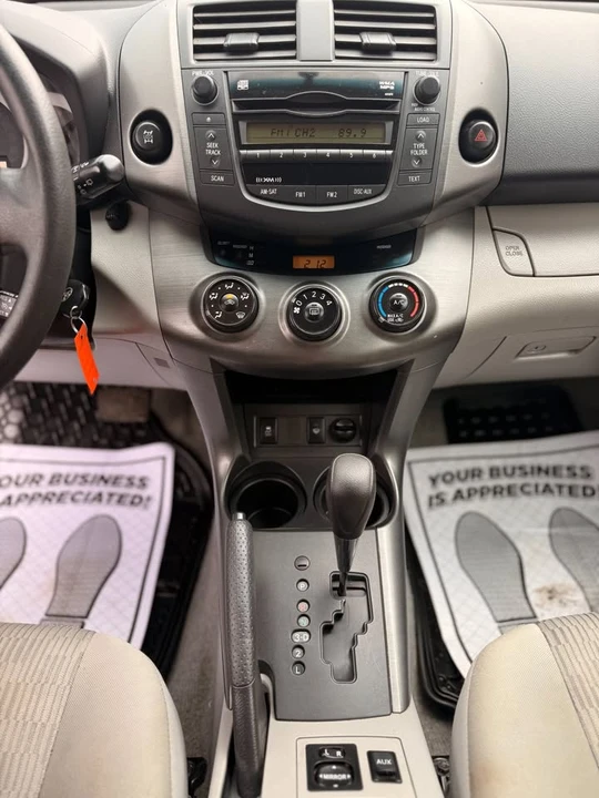 2010 Toyota RAV4 3rd Gen - Image 15 of 20