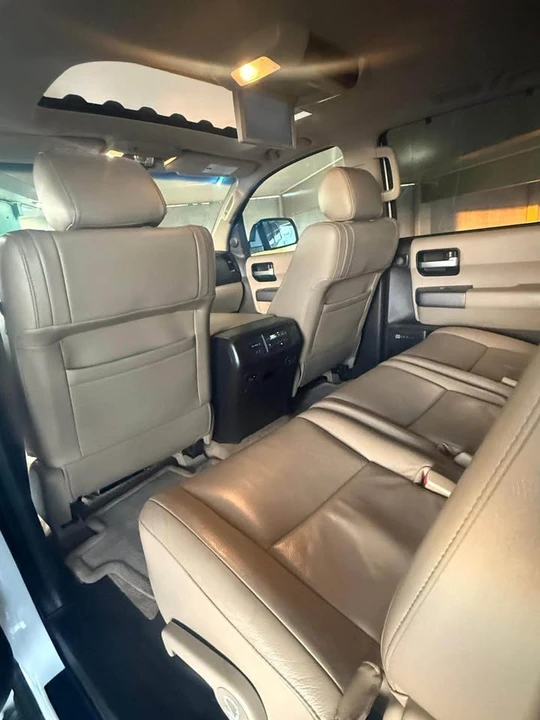 2010 Toyota Sequoia 2nd Gen - Image 16 of 20