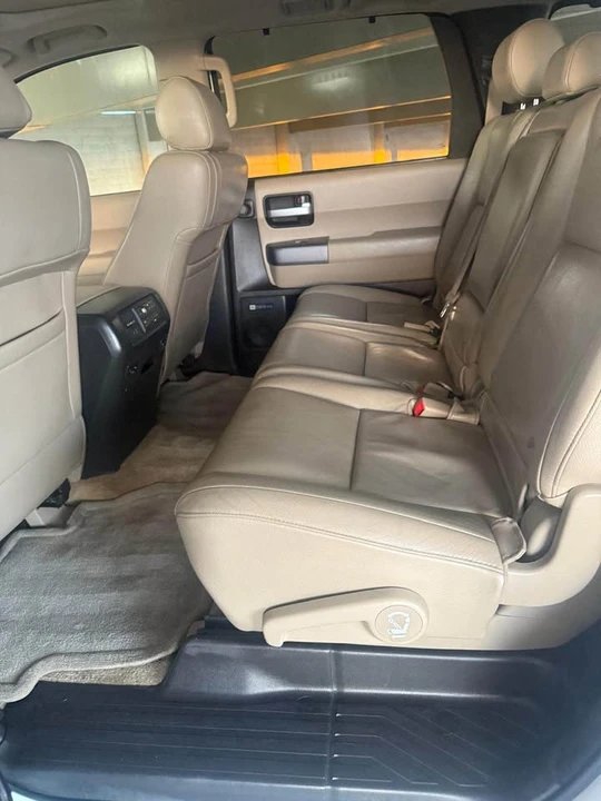 2010 Toyota Sequoia 2nd Gen - Image 13 of 20