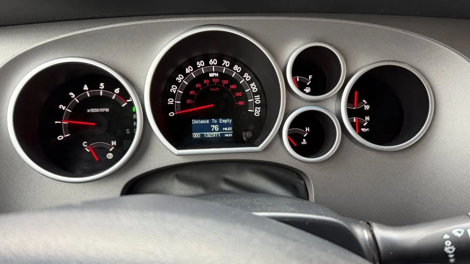 2010 Toyota Sequoia 2nd Gen - Image 8 of 15