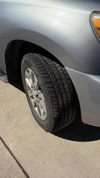 2010 Toyota Sequoia 2nd Gen - Image 6 of 15