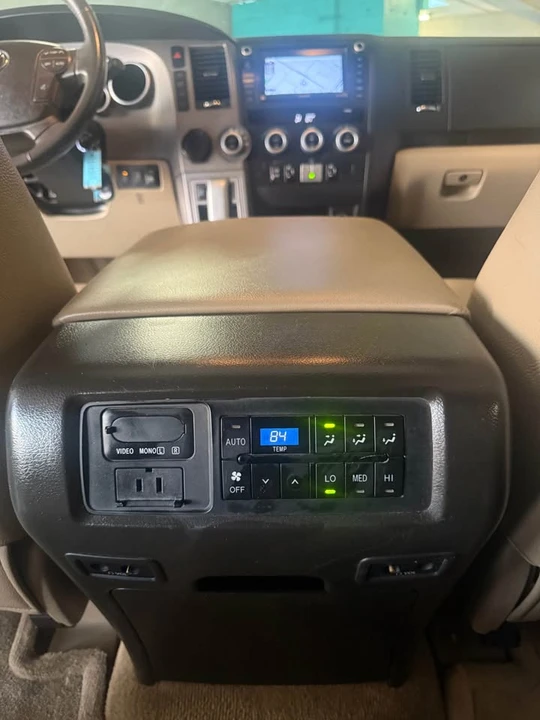 2010 Toyota Sequoia 2nd Gen - Image 16 of 18