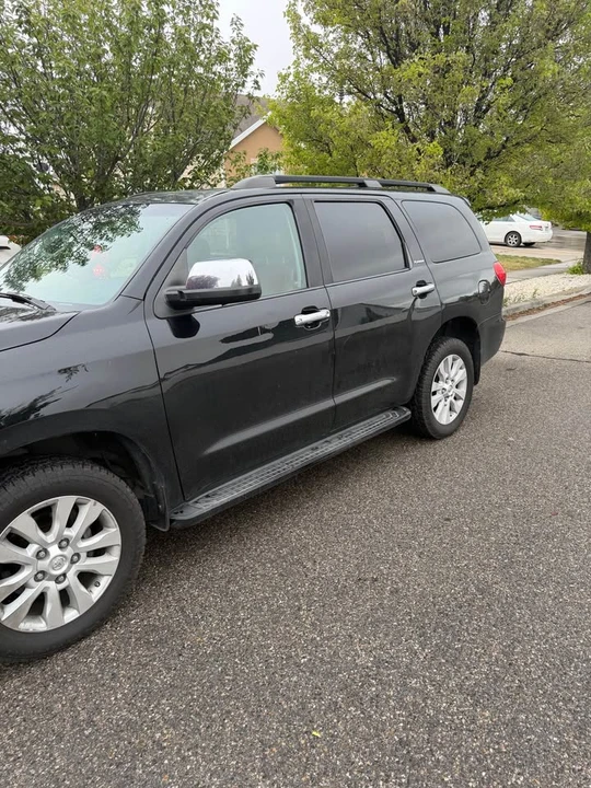 2010 Toyota Sequoia 2nd Gen - Image 2 of 6