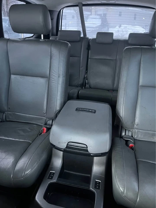 2010 Toyota Sequoia 2nd Gen - Image 6 of 7