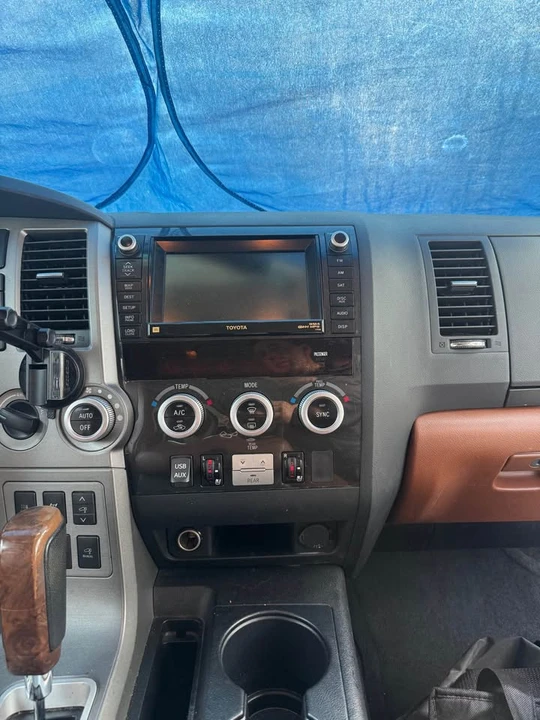 2010 Toyota Sequoia 2nd Gen - Image 18 of 20
