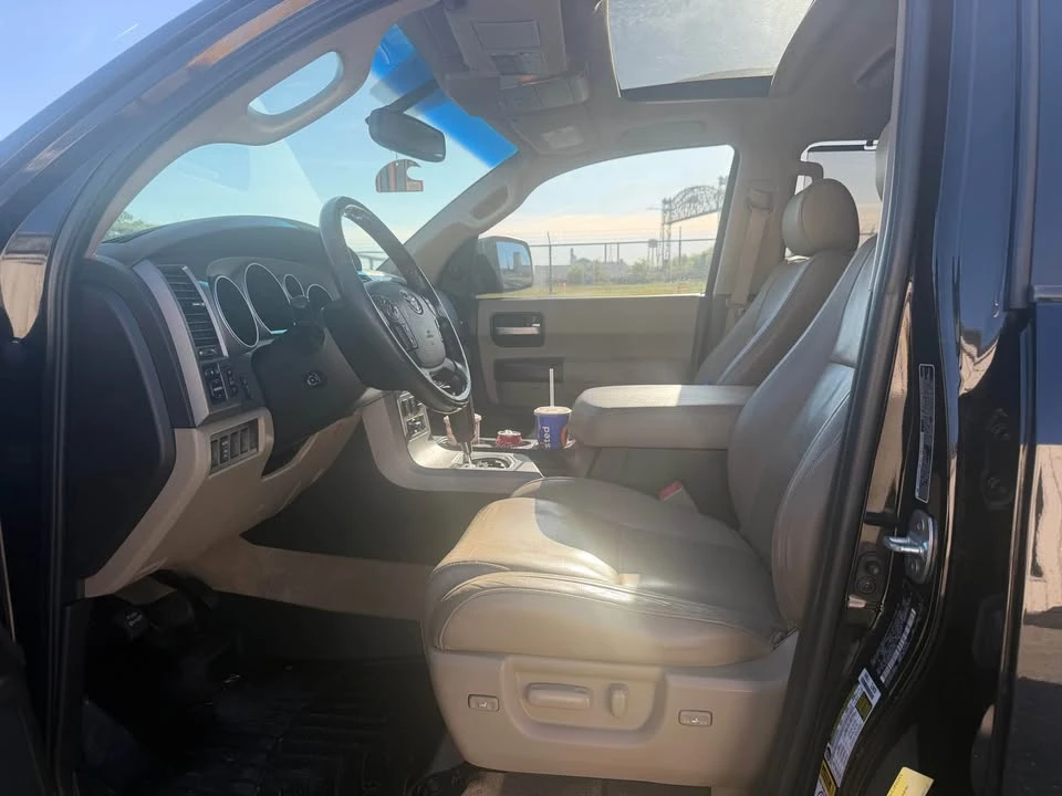 2010 Toyota Sequoia 2nd Gen - Image 6 of 9