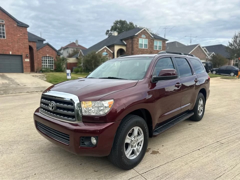 2010 Toyota Sequoia 2nd Gen - Image 3 of 12