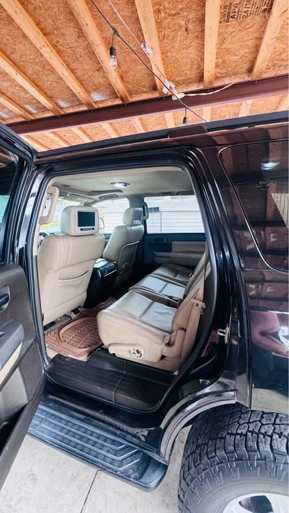 2010 Toyota Sequoia 2nd Gen - Image 11 of 14