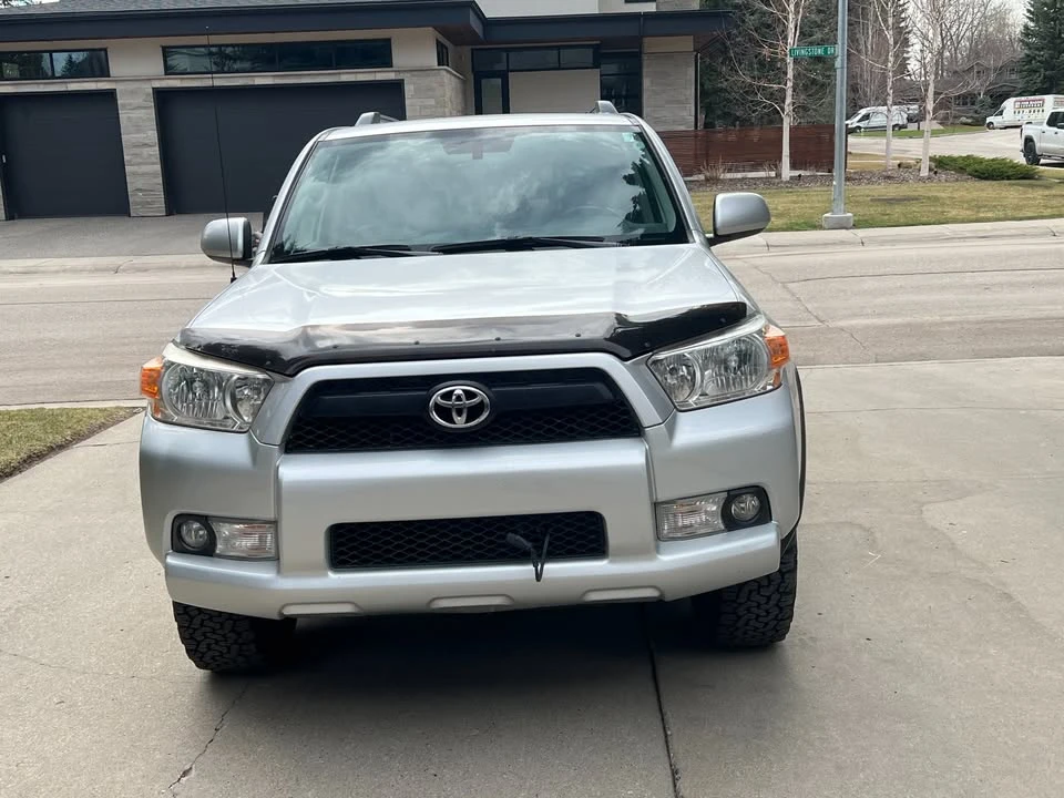 2010 Toyota 4Runner - Image 2 of 18