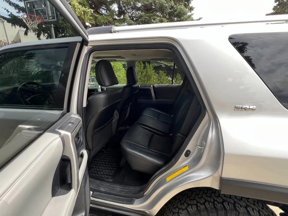 2010 Toyota 4Runner - Image 8 of 18