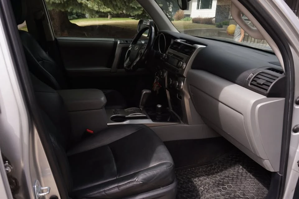 2010 Toyota 4Runner - Image 17 of 18