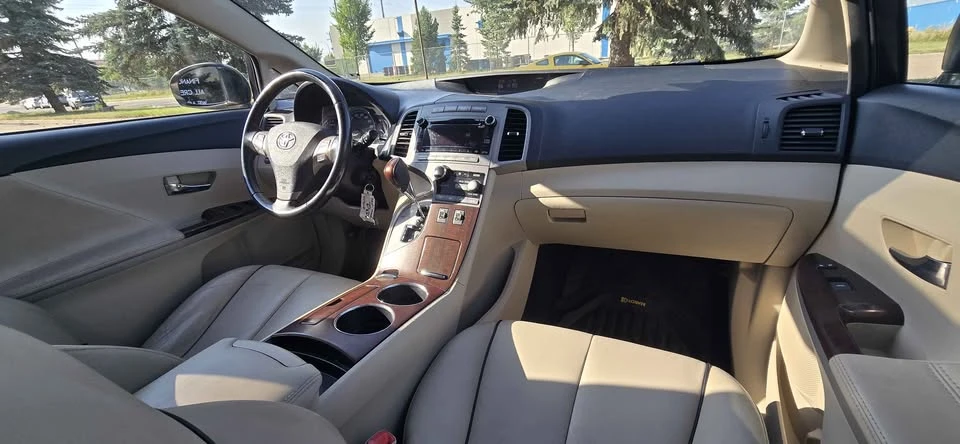 2010 Toyota Venza - Image 19 of 19