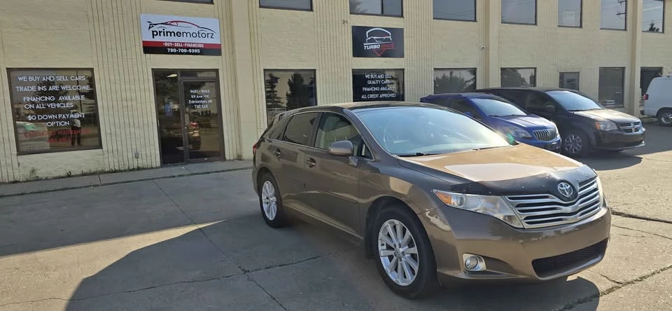 2010 Toyota Venza - Image 2 of 19