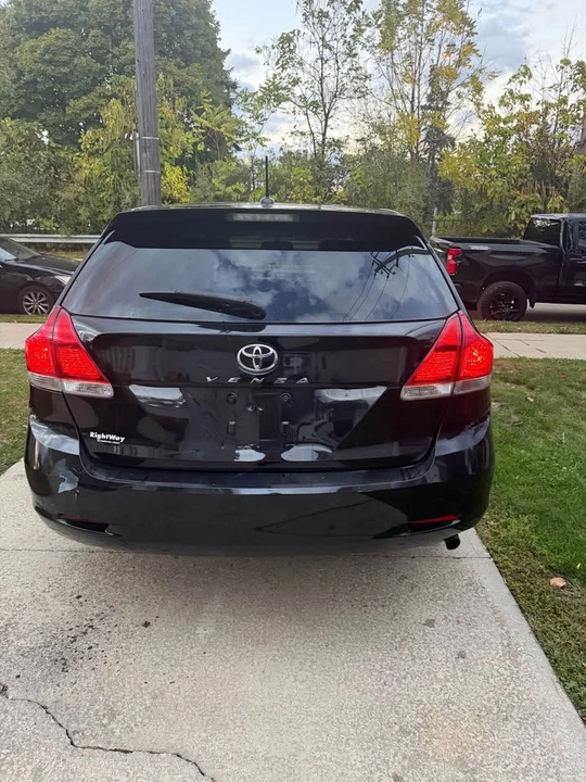 2010 Toyota Venza - Image 4 of 4