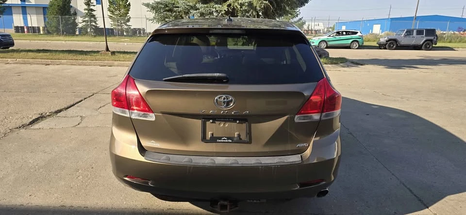 2010 Toyota Venza - Image 5 of 19