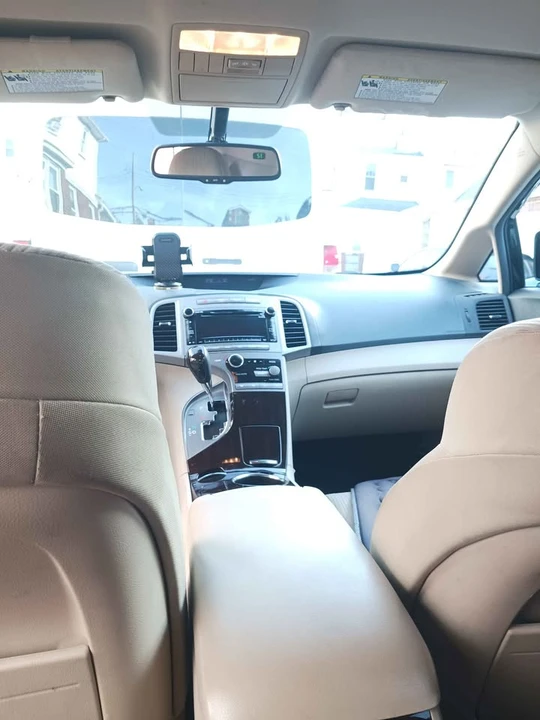 2010 Toyota Venza - Image 6 of 6