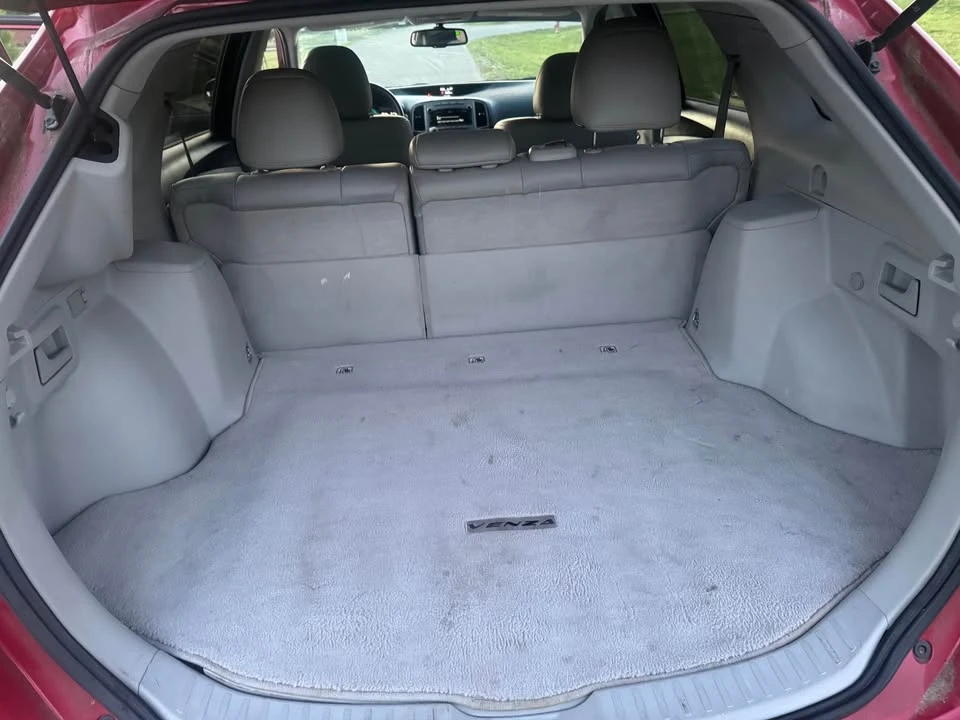 2010 Toyota Venza - Image 8 of 11