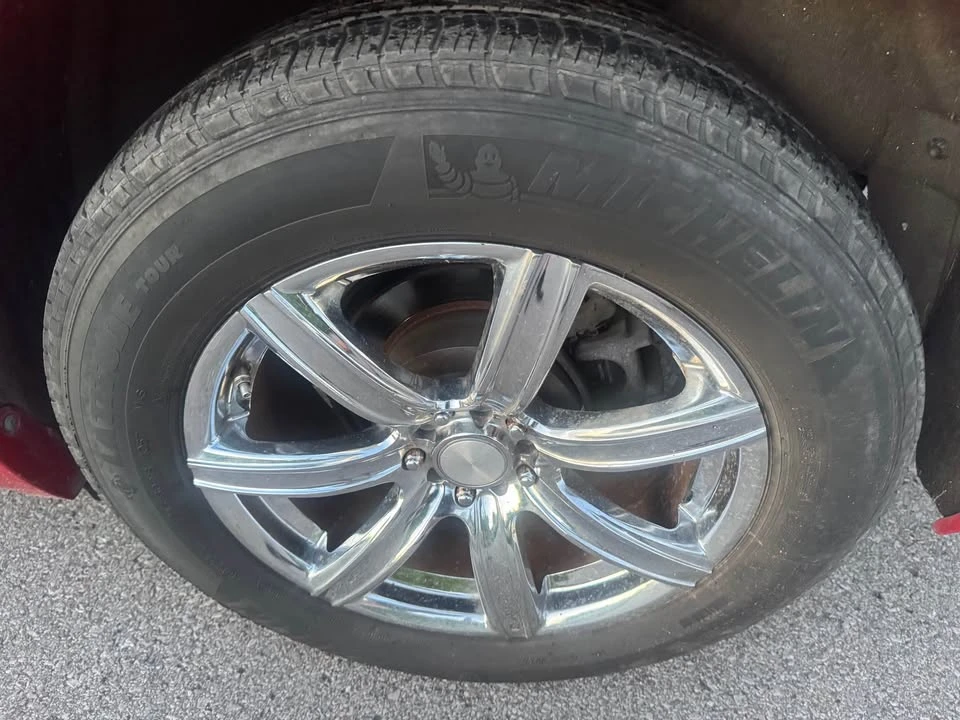 2010 Toyota Venza - Image 9 of 11