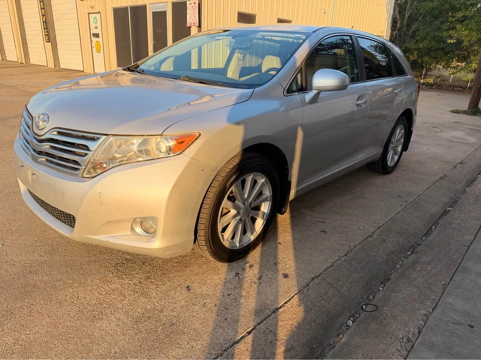 2010 Toyota Venza - Image 4 of 16