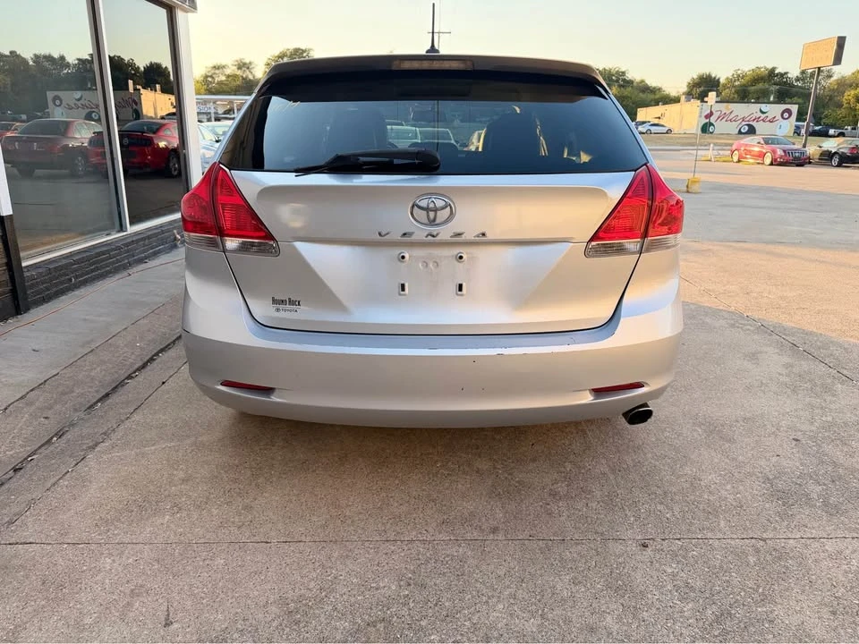 2010 Toyota Venza - Image 5 of 16