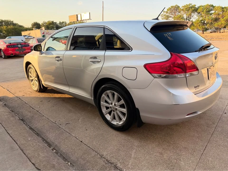 2010 Toyota Venza - Image 3 of 16