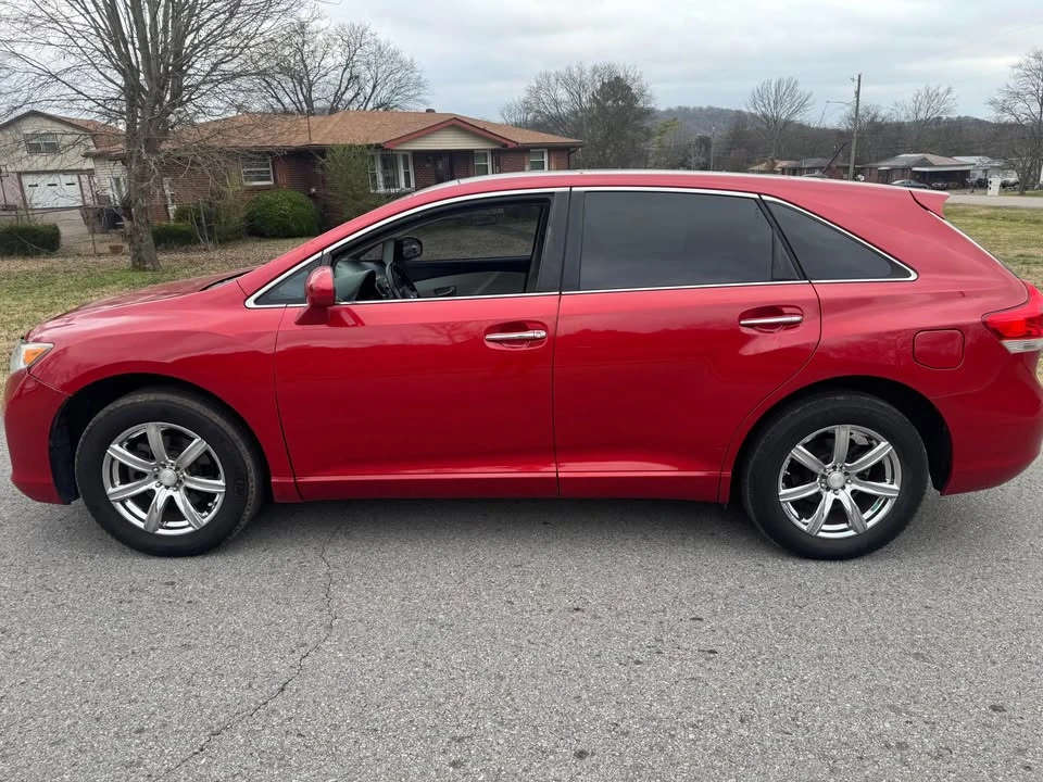 2010 Toyota Venza - Image 3 of 10