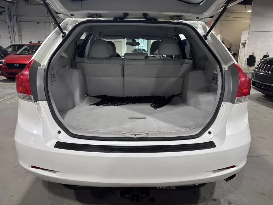 2010 Toyota Venza - Image 5 of 15