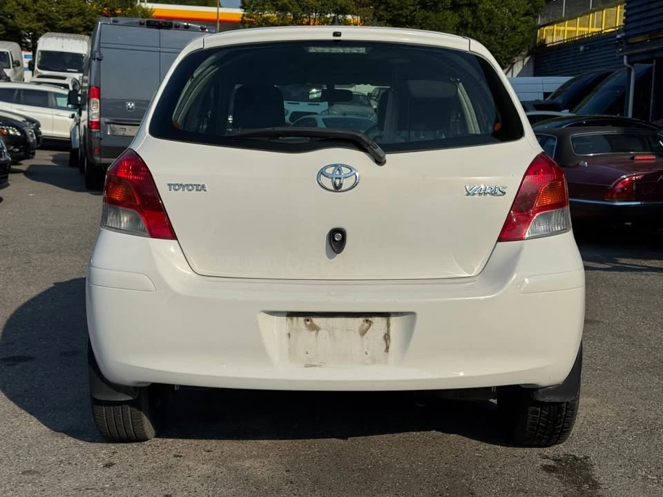 2010 Toyota Yaris - Image 4 of 16