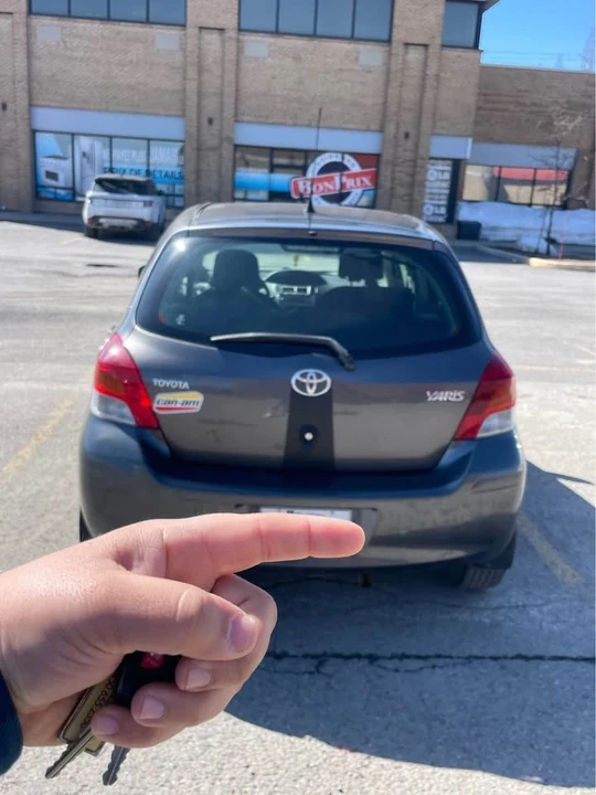 2010 Toyota Yaris - Image 3 of 5