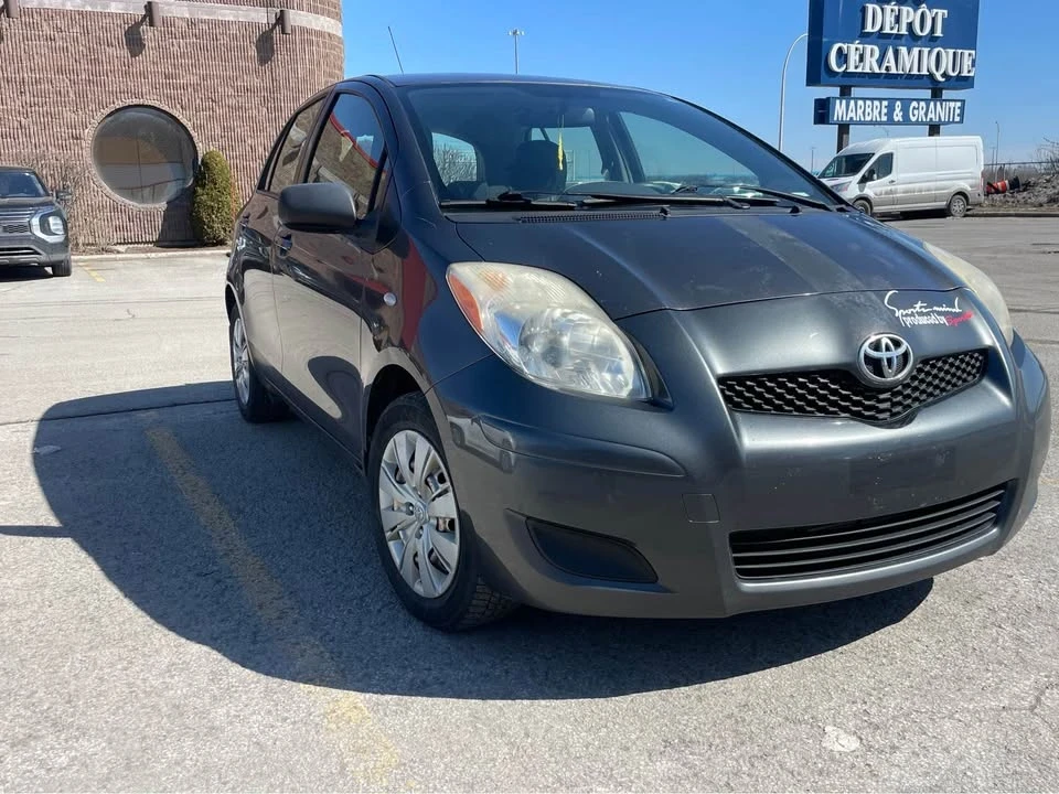 2010 Toyota Yaris - Image 2 of 5
