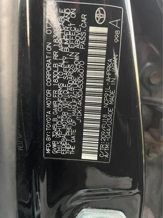 2010 Toyota Yaris - Image 15 of 17