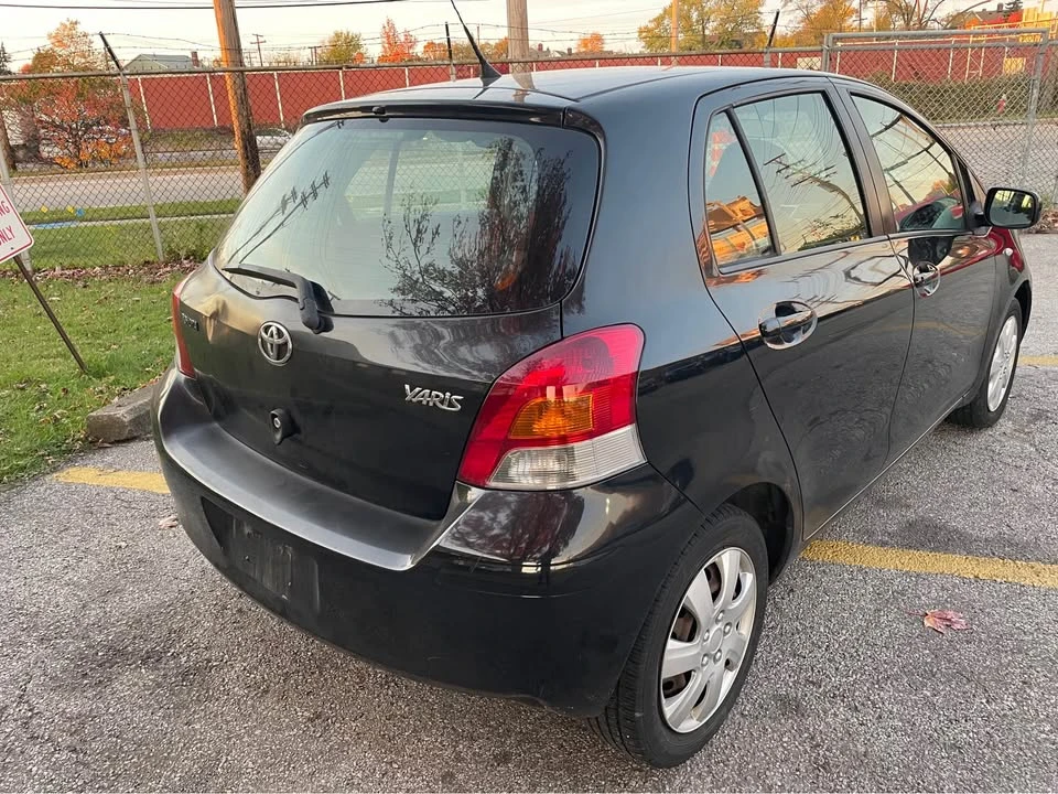 2010 Toyota Yaris - Image 4 of 17