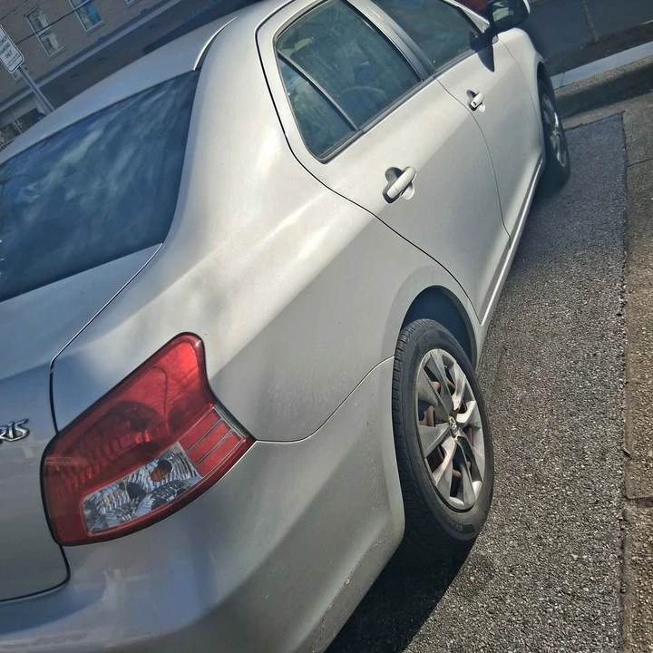 2010 Toyota Yaris - Image 3 of 10