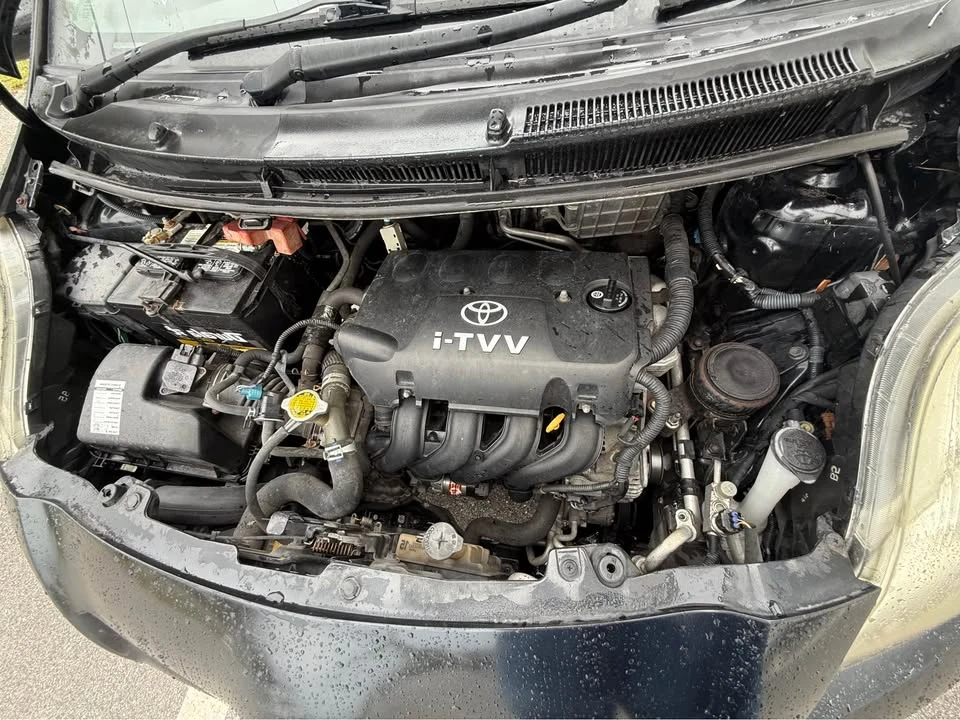 2010 Toyota Yaris - Image 11 of 11