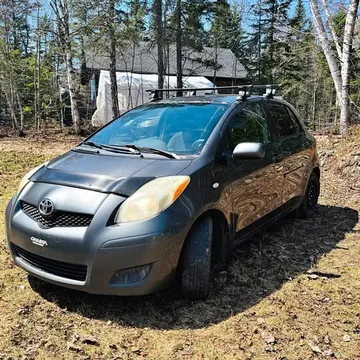 2010 Toyota Yaris LE Hatchback