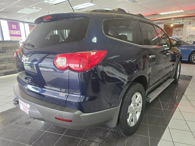 2010 Chevrolet Traverse - Image 4 of 4