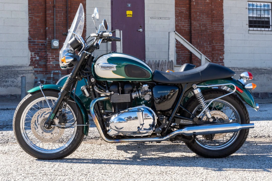 2010 Triumph New Bonneville - Image 3 of 7