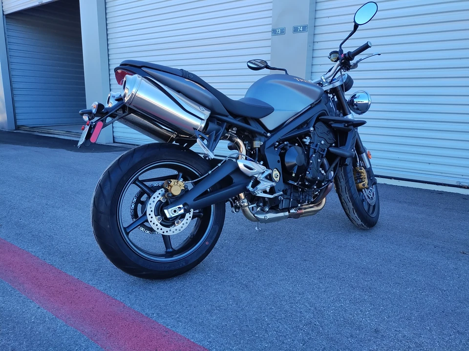 2010 Triumph Speed Triple - Image 4 of 31