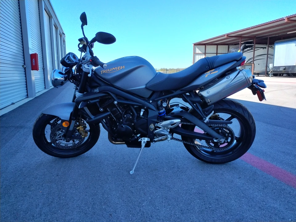 2010 Triumph Speed Triple - Image 2 of 31