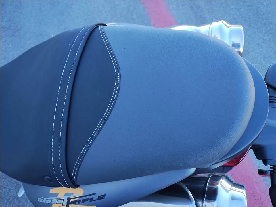 2010 Triumph Speed Triple - Image 27 of 31