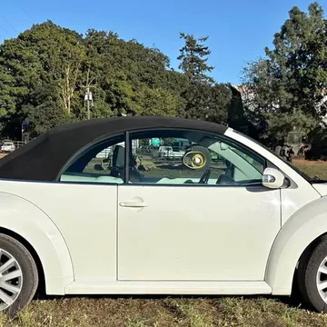 2010 Volkswagen Beetle Convertible