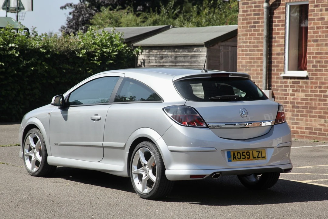 2010 Vauxhall - Image 24 of 30