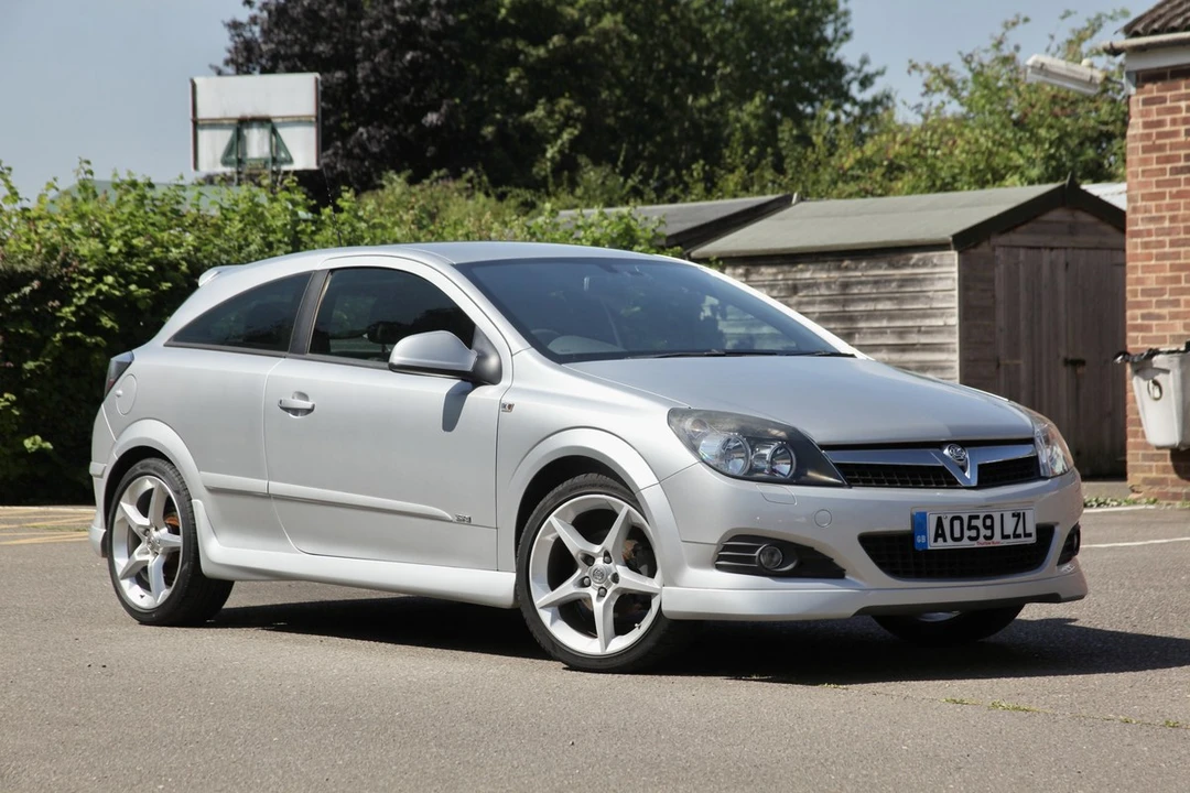 2010 Vauxhall - Image 11 of 30