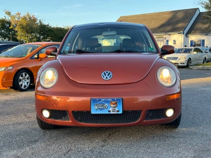 2010 Volkswagen New Beetle - Image 2 of 20